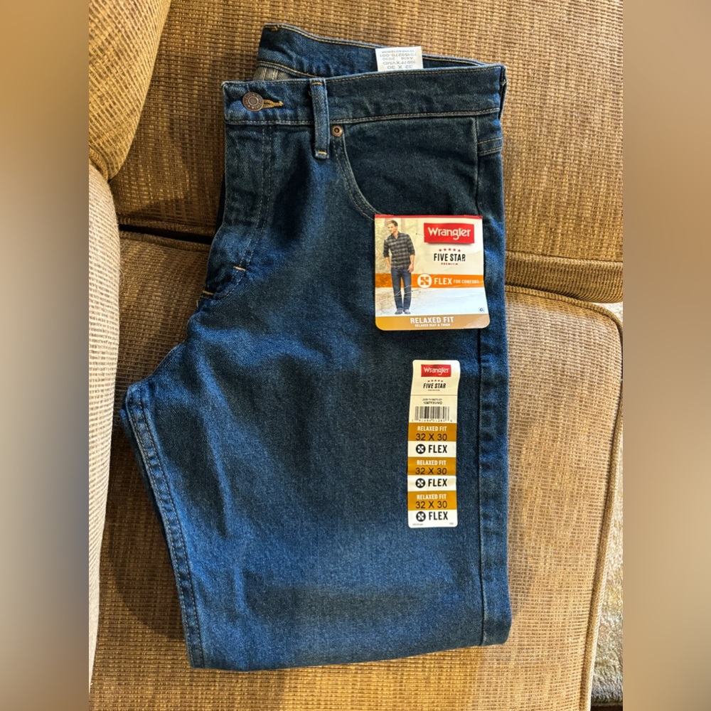 NWT Men’s Flex Wrangler 32x30 denim jeans